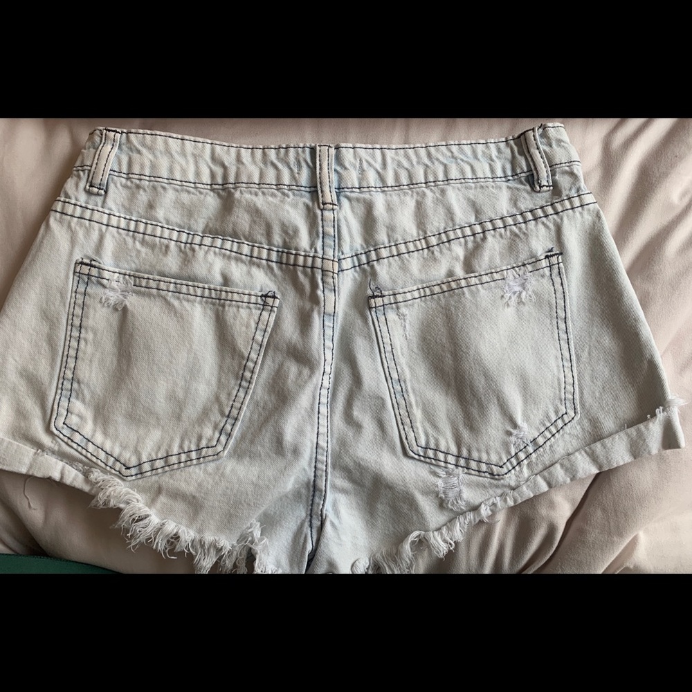 shorts - Picture 2 of 3